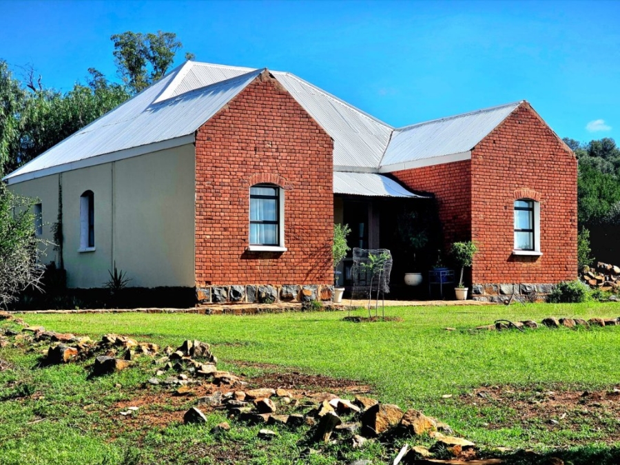 3 Bedroom Property for Sale in Bloemfontein Rural Free State